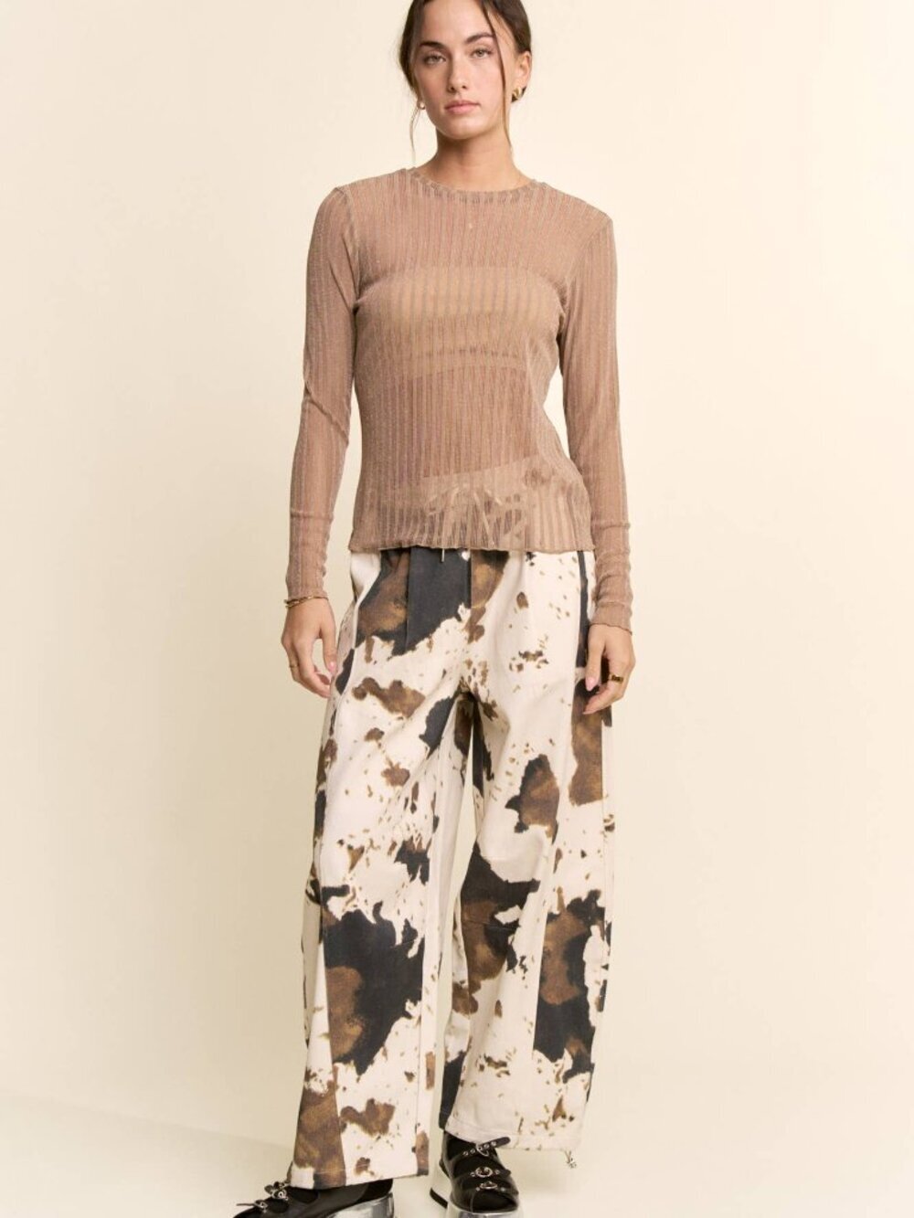 BNWT DAVI & DANI Cow Print Wide-Leg Drawstring Hem Pants - Picture 3 of 6